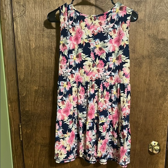 Chic Soul Floral Sleeveless Top - Picture 3 of 3